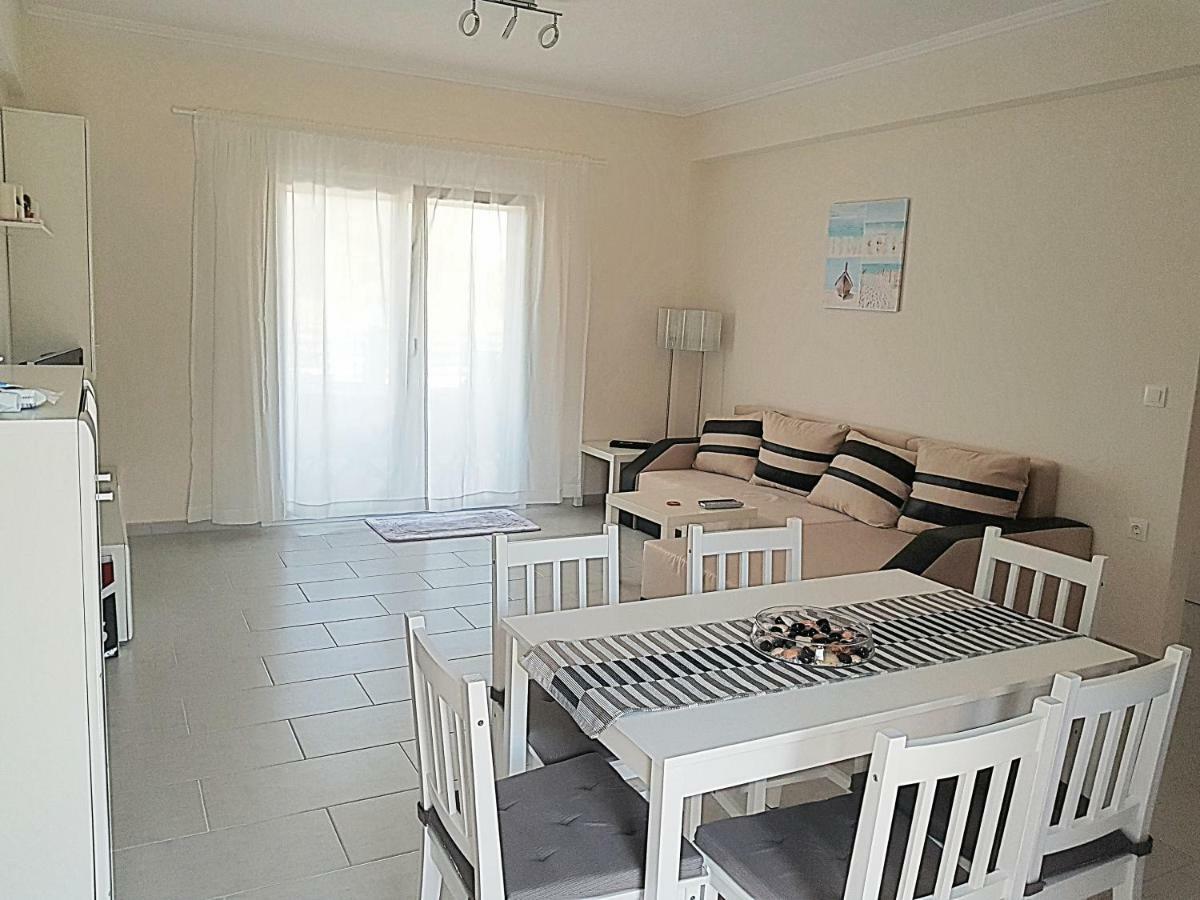 Mango Apartment Nikíti Kültér fotó